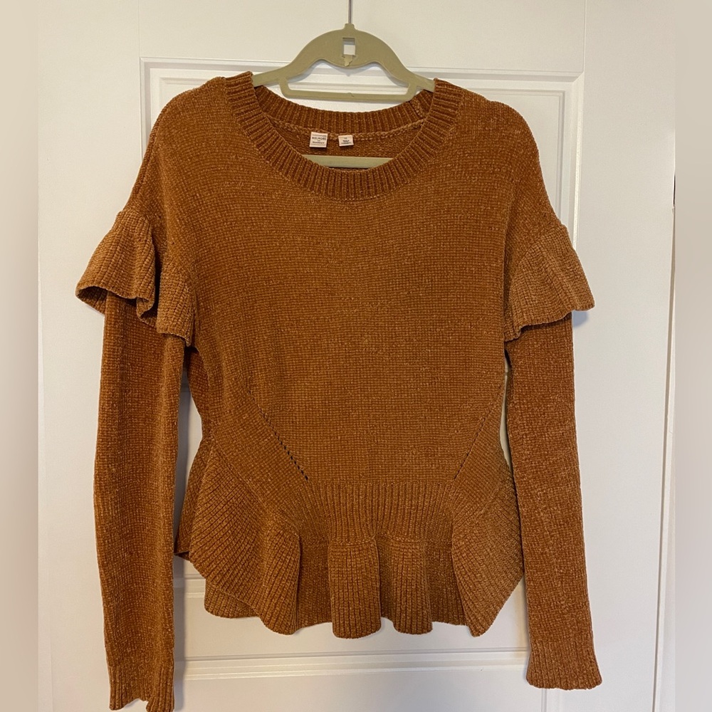 Melrose and Market sweater with sleeve details